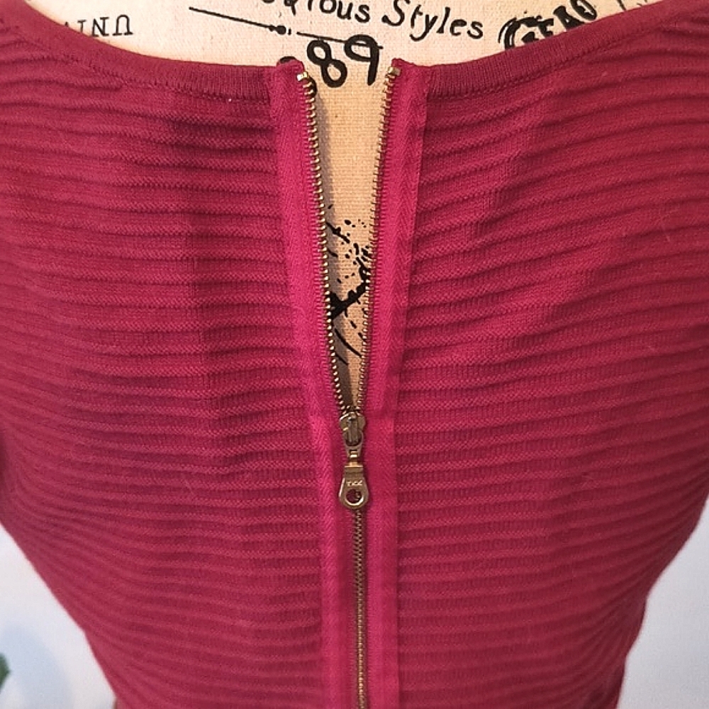 Sandro Midi dress. Size large. Beautifully Braided Red Midi Dress. - Picture 6 of 6